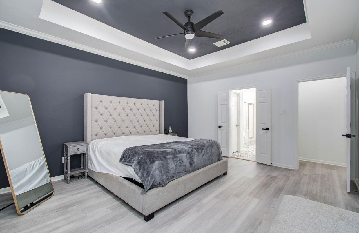 Bedroom, Interior, Recessed Lighting, Wood Texture Flooring