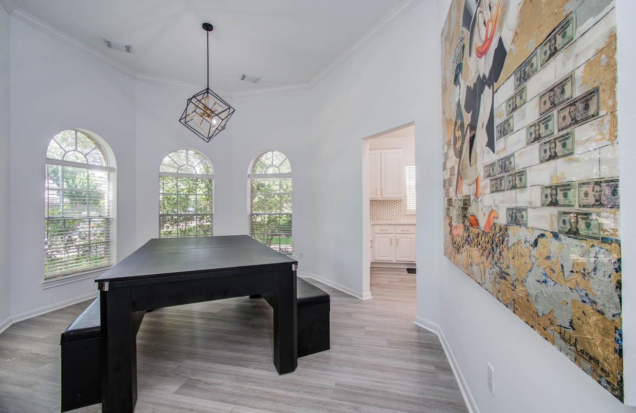 Interior, Pendant Lights, Wood Texture Flooring