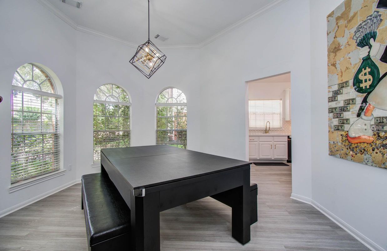 Interior, Pendant Lights, Wood Texture Flooring