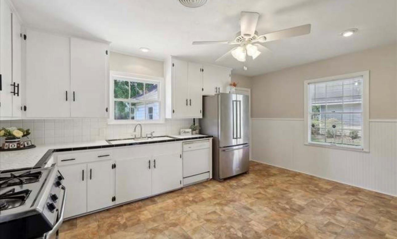 Interior, Kitchen, Recessed Lighting