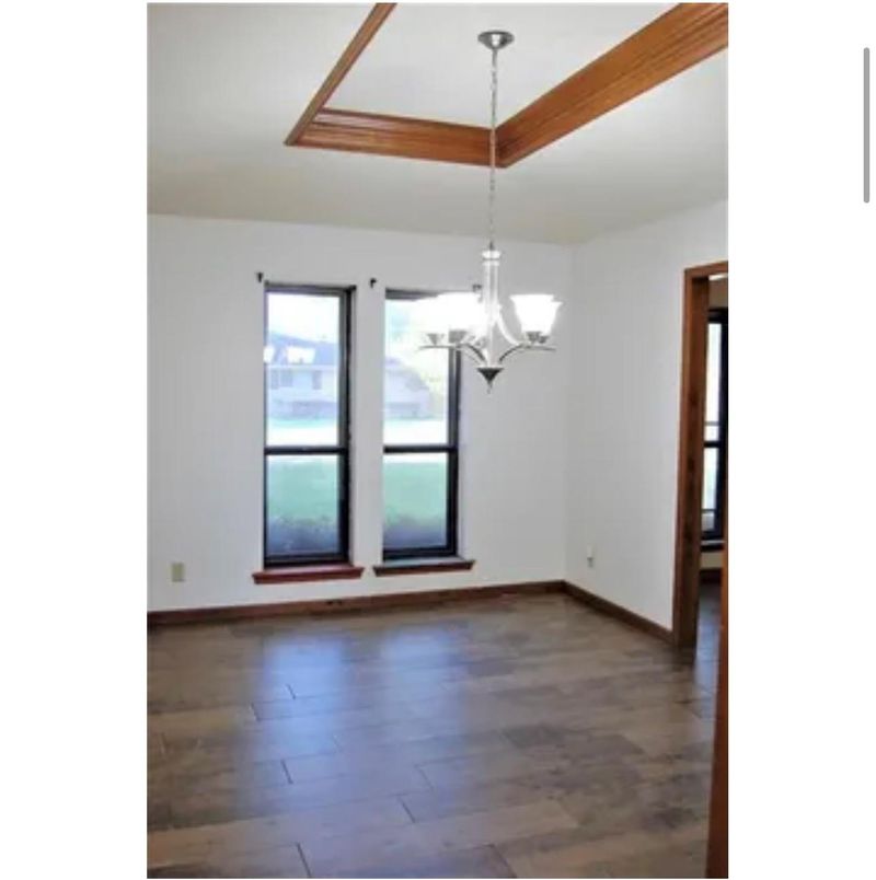 Chandelier, Empty room, Interior, Wood Texture Flooring