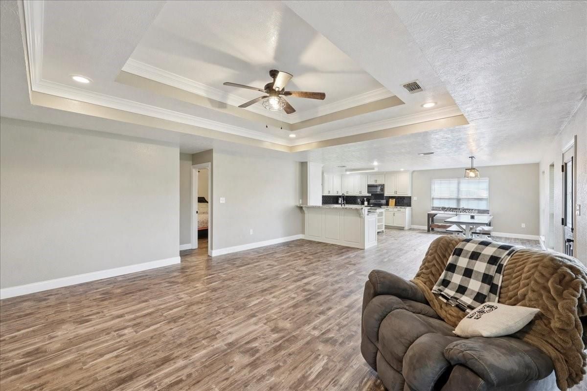 Interior, Kitchen, Pendant Lights, Recessed Lighting, Wood Texture Flooring