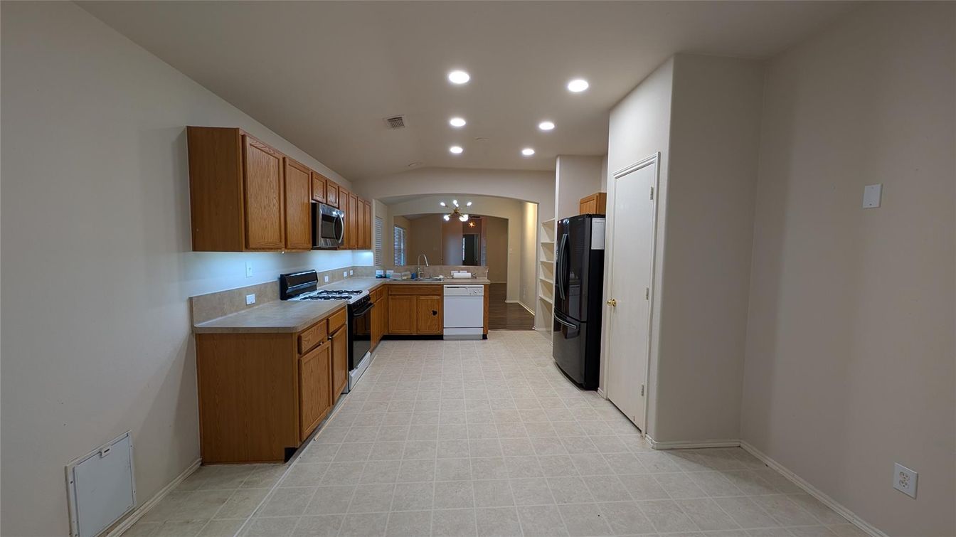 Interior, Kitchen, Recessed Lighting, Washer