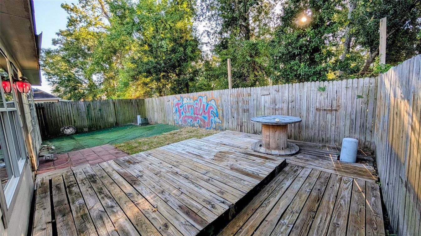 Backyard, Exterior, Hot Tub