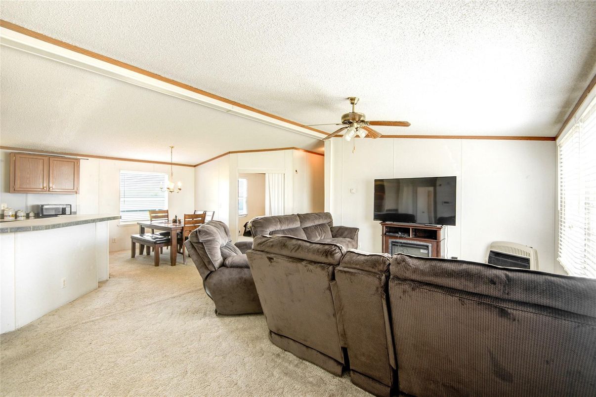 Dining room, Interior, Living room, Pendant Lights