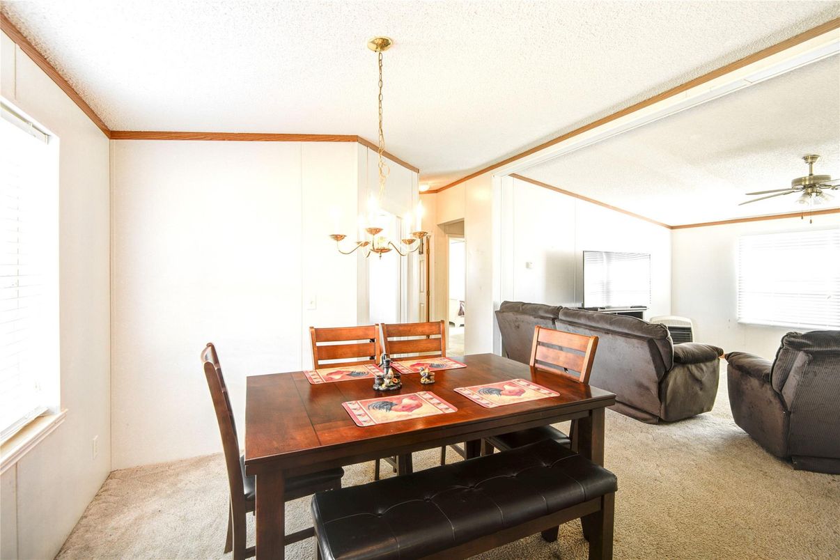 Chandelier, Dining room, Interior