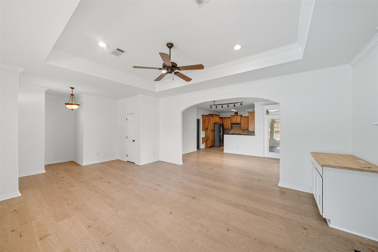 Empty room, Interior, Pendant Lights, Recessed Lighting, Wood Texture Flooring