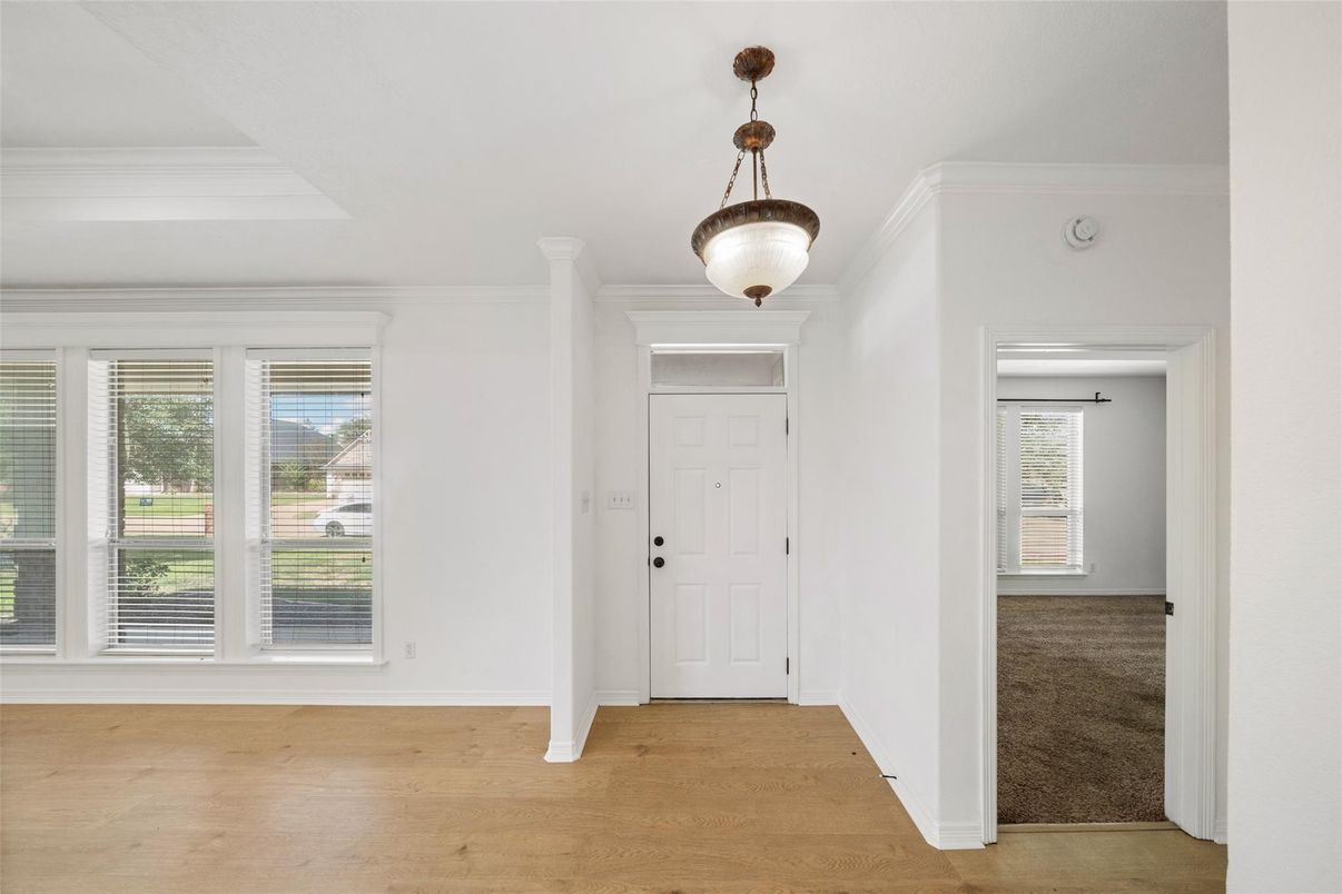 Empty room, Interior, Pendant Lights, Wood Texture Flooring
