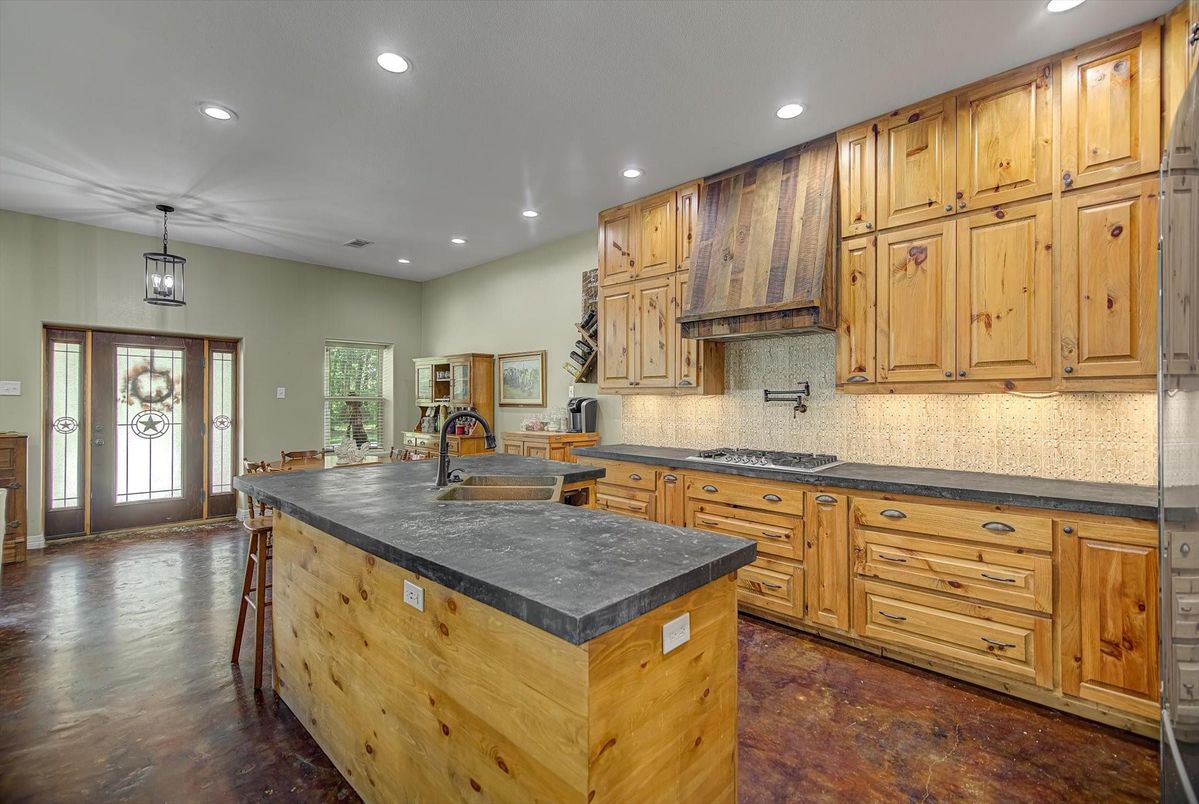 Interior, Kitchen, Pendant Lights, Recessed Lighting, Wood Texture Flooring