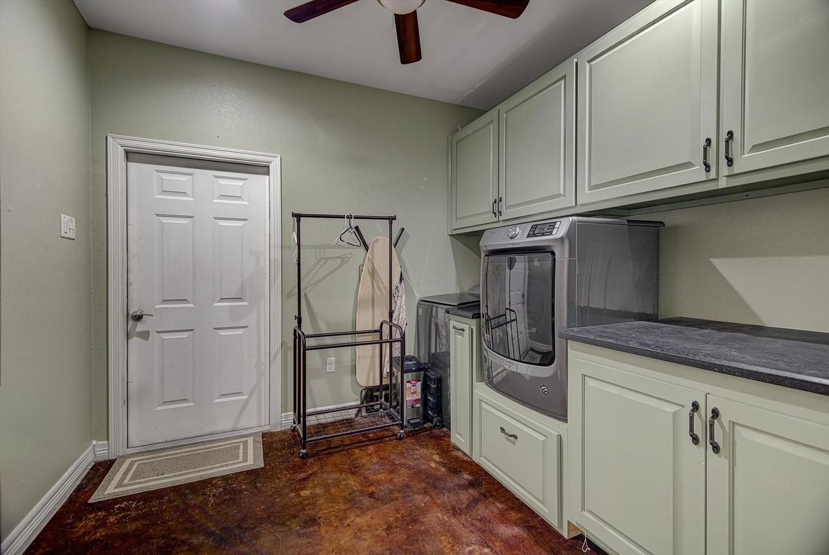 Interior, Washer