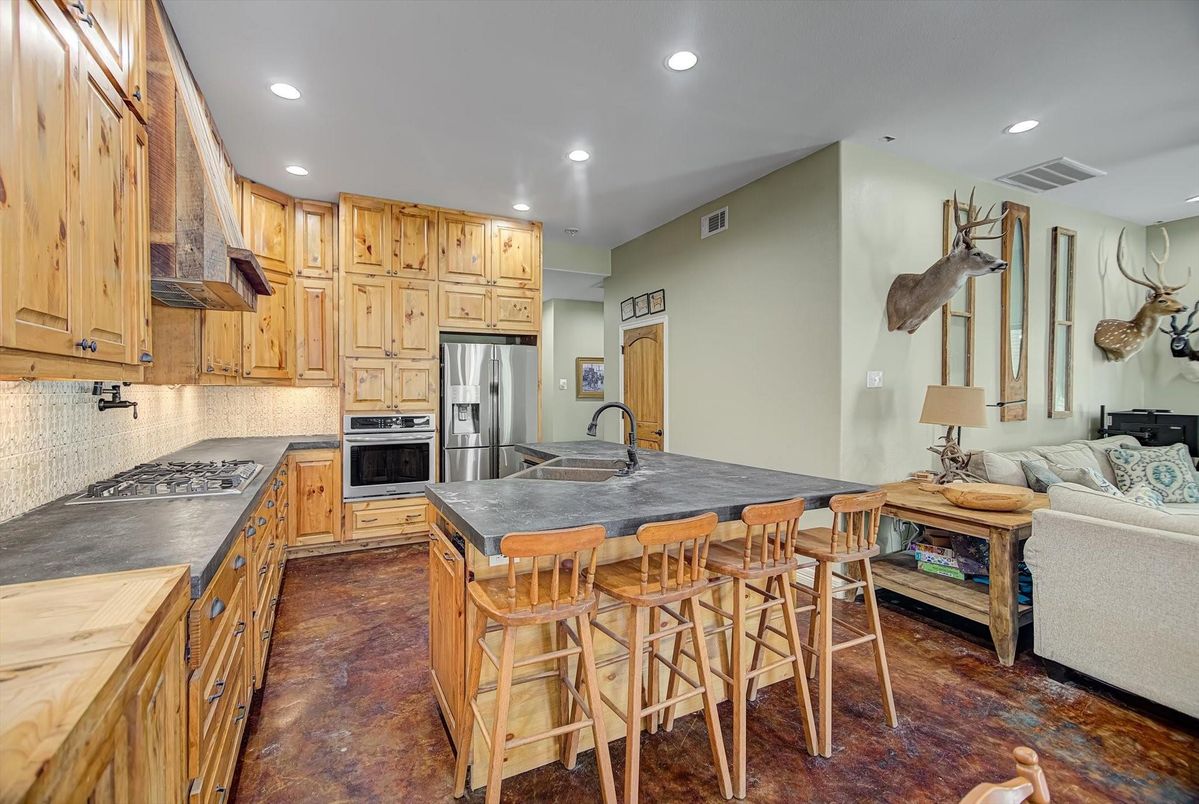 Interior, Kitchen, Living room, Recessed Lighting, Stainless Steel Appliances