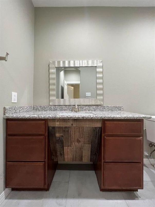 Bathroom, Interior