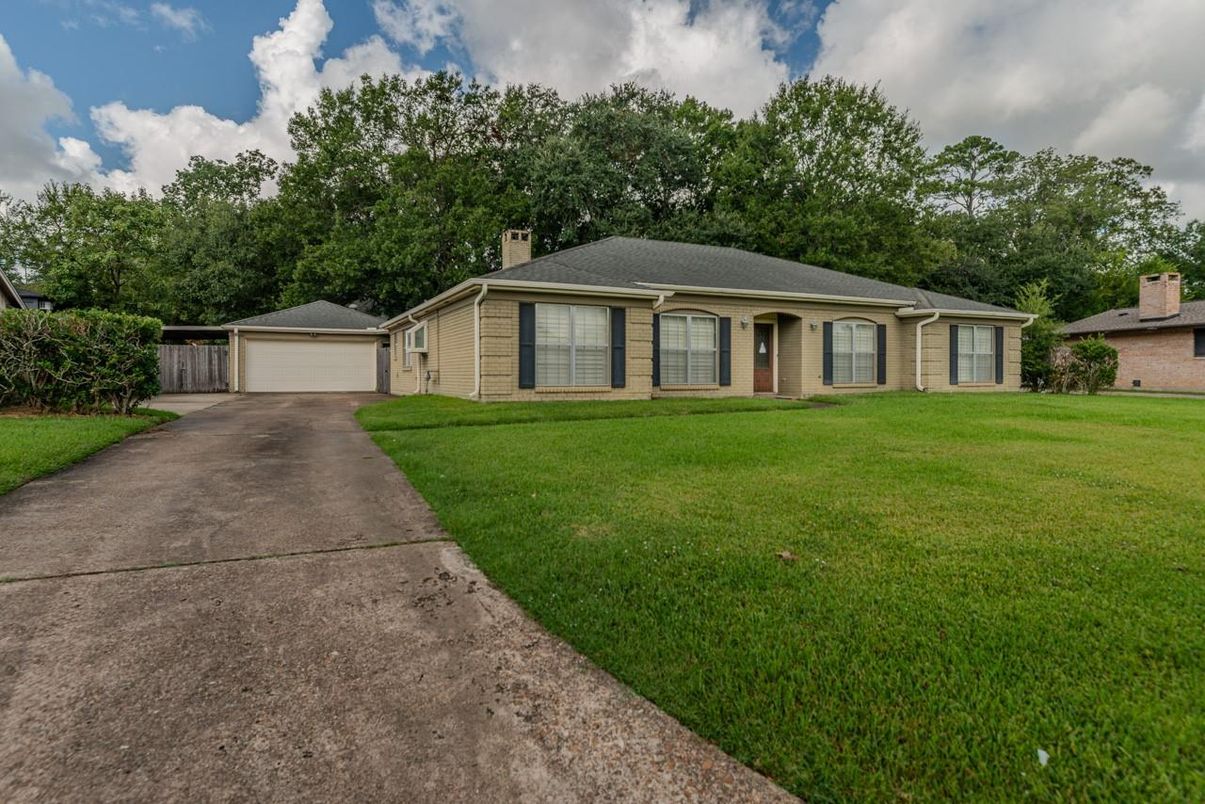 Attached, Backyard, Detached Garage, Exterior, Facade, Ranch