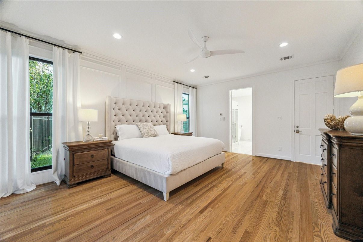 Bedroom, Interior, Recessed Lighting, Wood Texture Flooring
