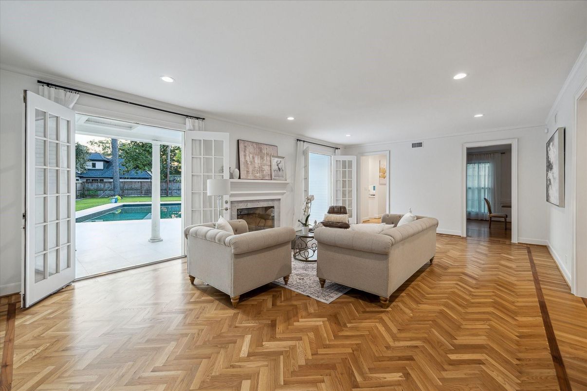 Fireplace, Interior, Living room, Recessed Lighting, Wood Texture Flooring