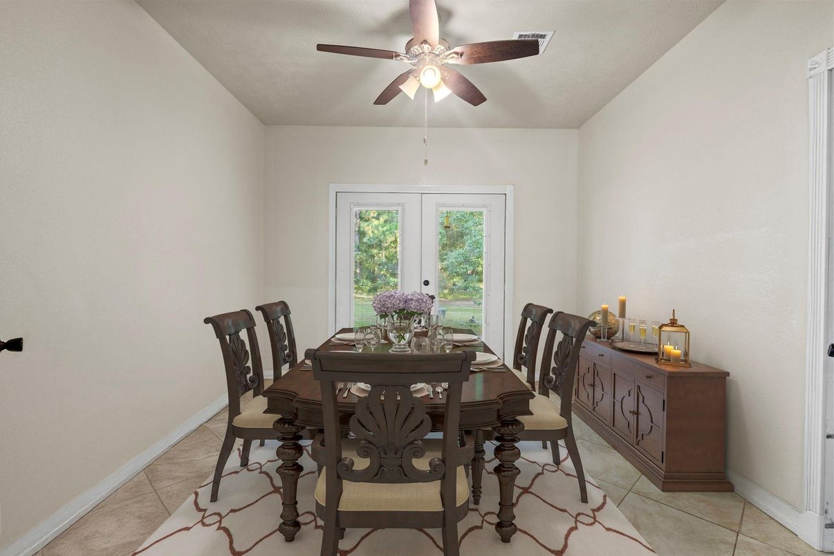 Dining room, Interior