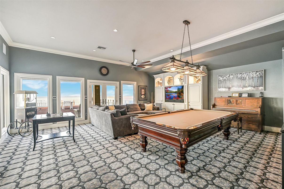 Billiard Table, Game Room, Interior, Living room, Pendant Lights, Recessed Lighting