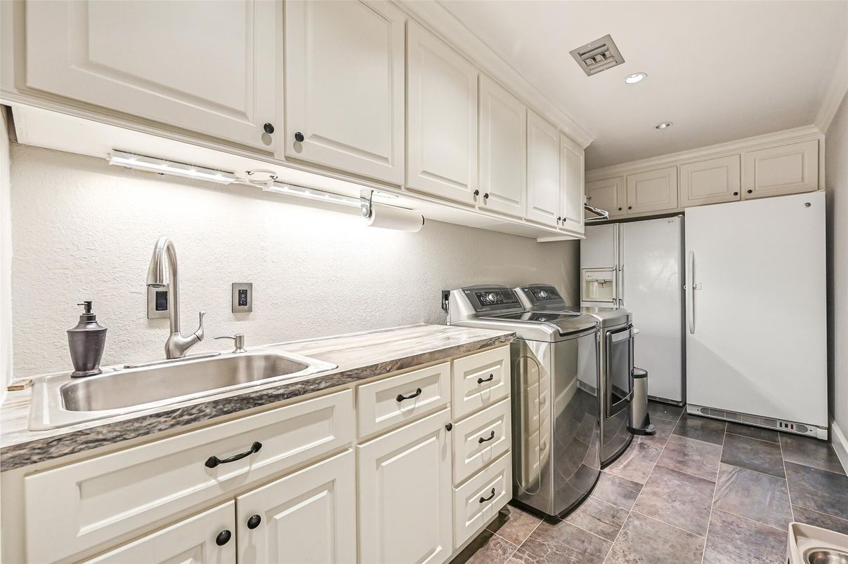 Interior, Recessed Lighting, Washer