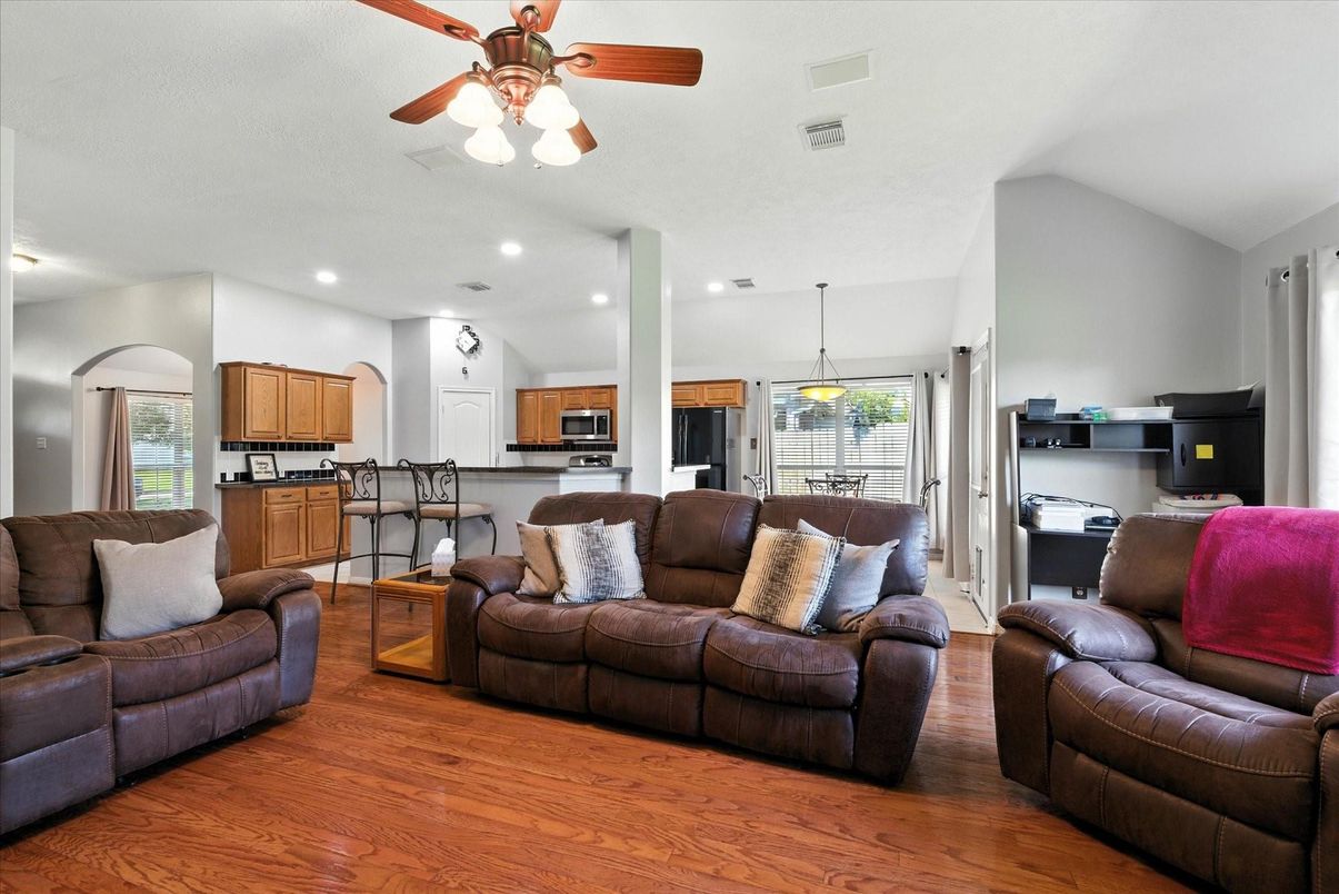 Interior, Kitchen, Living room, Pendant Lights, Recessed Lighting, Stainless Steel Appliances, Wood Texture Flooring
