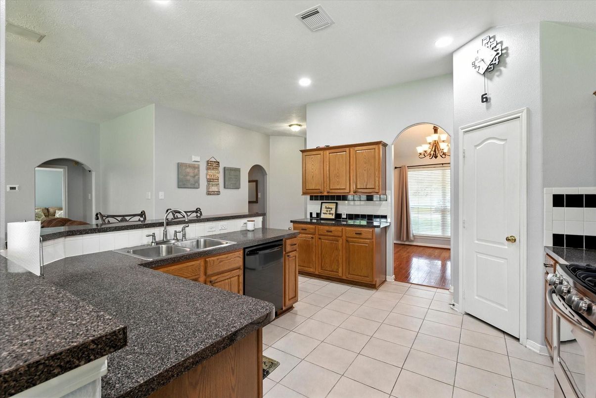 Chandelier, Interior, Kitchen, Recessed Lighting