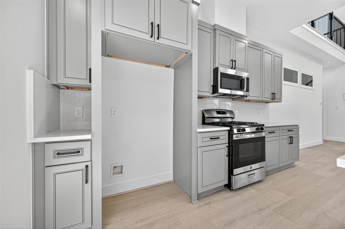 Interior, Kitchen, Stainless Steel Appliances, Wood Texture Flooring