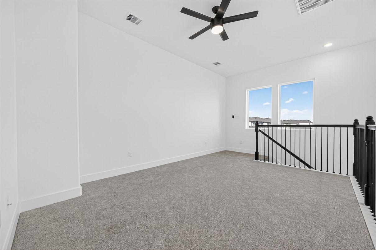 Empty room, Interior, Recessed Lighting