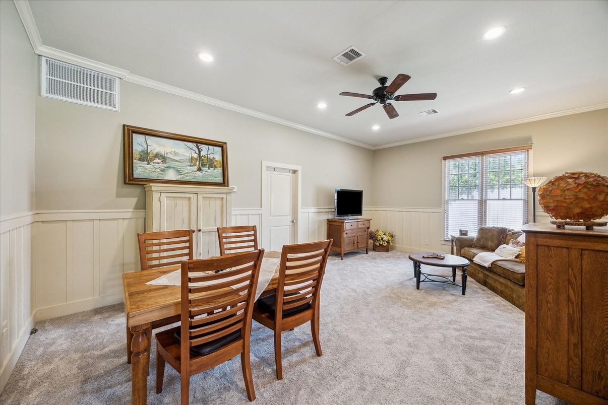 Dining room, Interior, Living room, Recessed Lighting