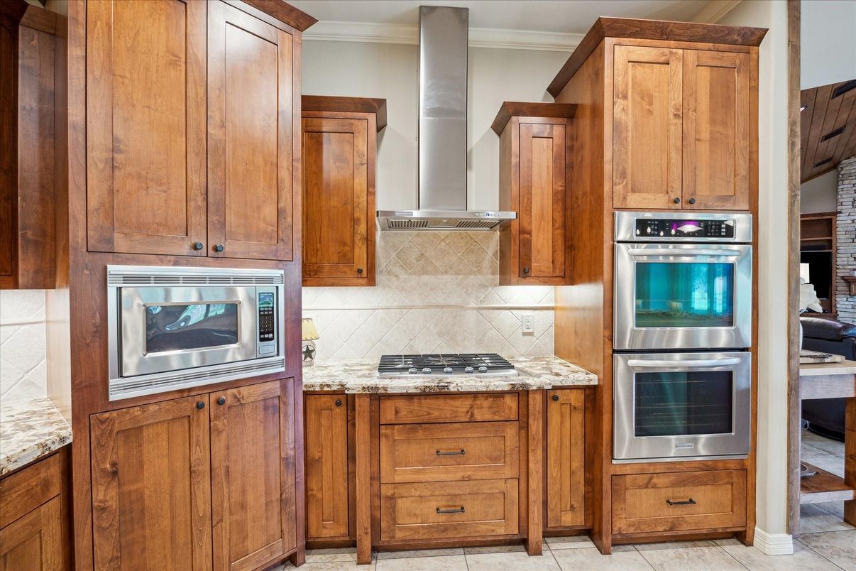 Interior, Kitchen, Stainless Steel Appliances