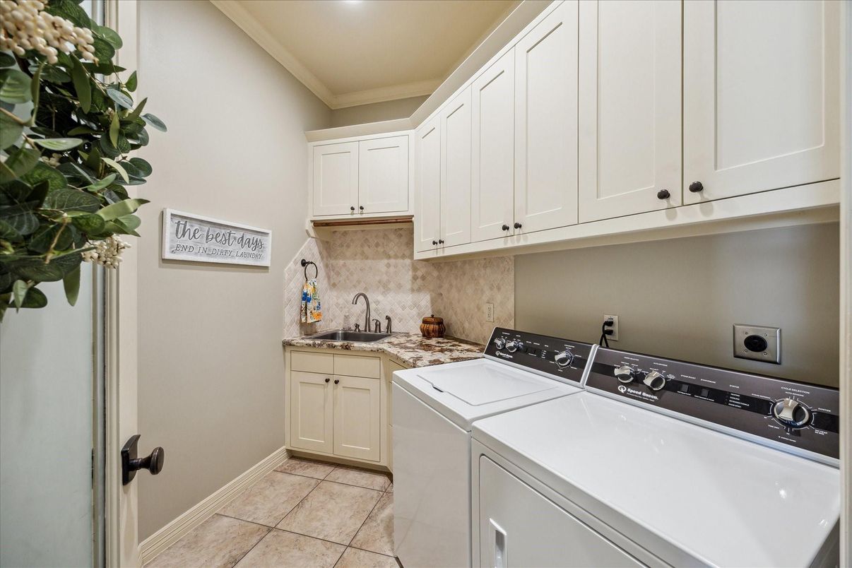 Interior, Recessed Lighting, Washer