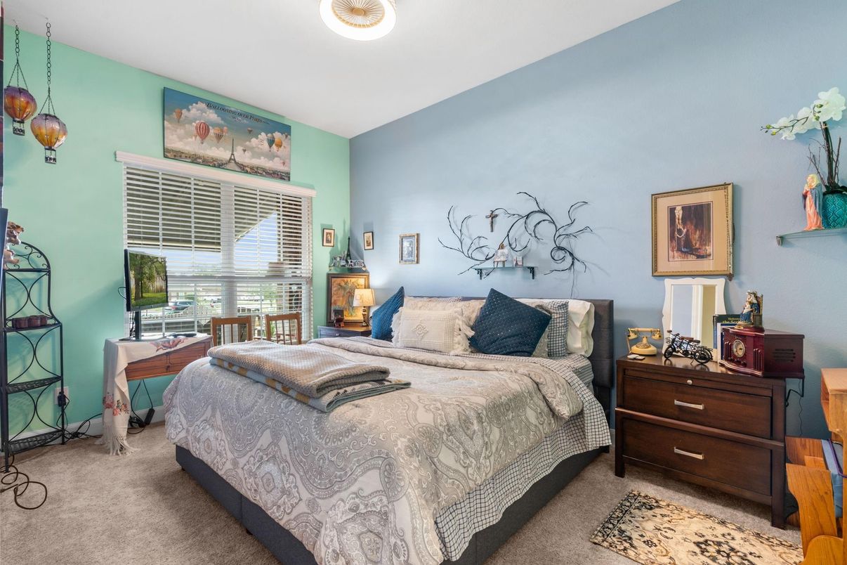 Bedroom, Interior, Pendant Lights