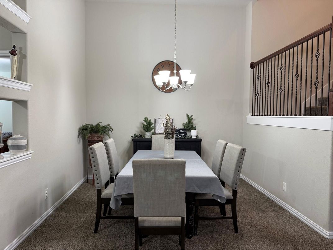 Chandelier, Dining room, Interior