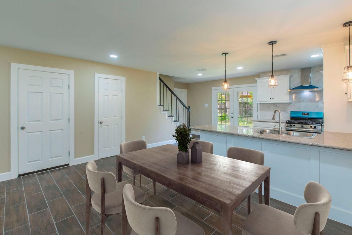 Dining room, Interior, Kitchen, Pendant Lights, Recessed Lighting, Wood Texture Flooring