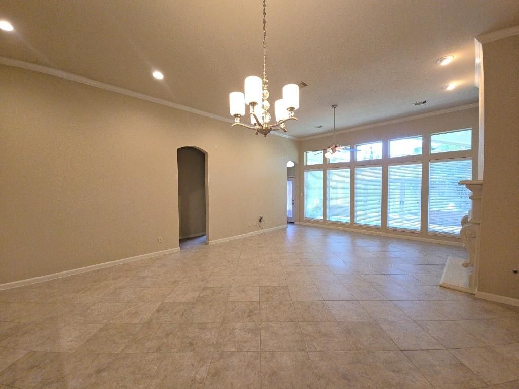 Chandelier, Empty room, Interior, Pendant Lights, Recessed Lighting