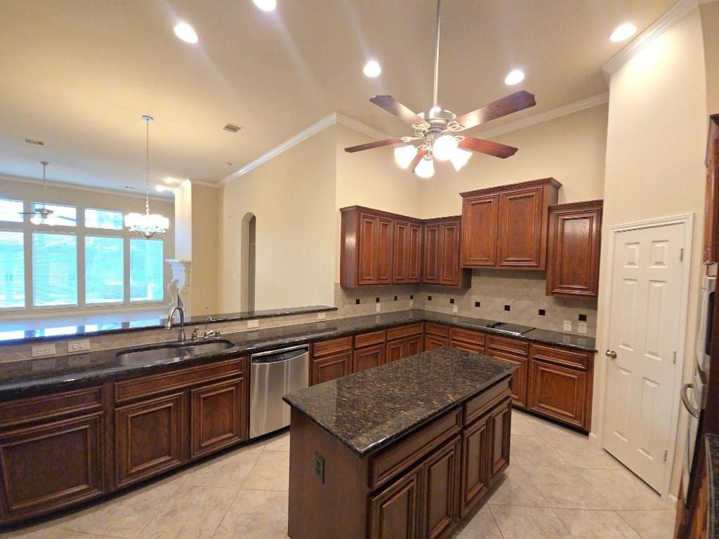 Interior, Kitchen, Pendant Lights, Recessed Lighting, Water
