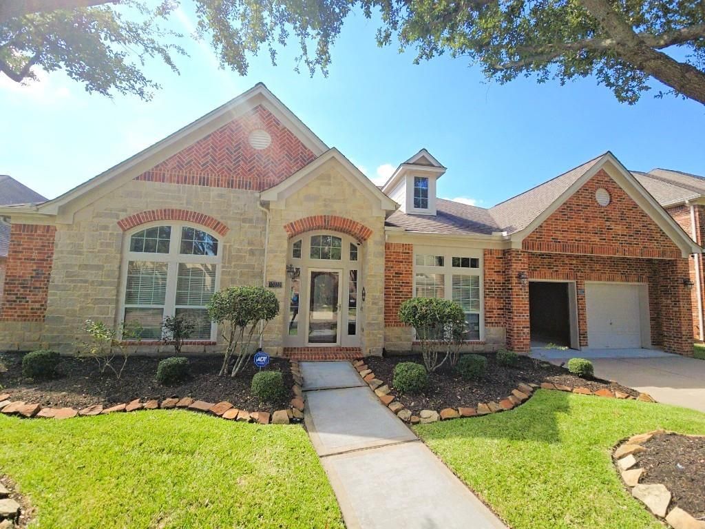Attached, Exterior, Facade, Brick Facade, Brick Traditional