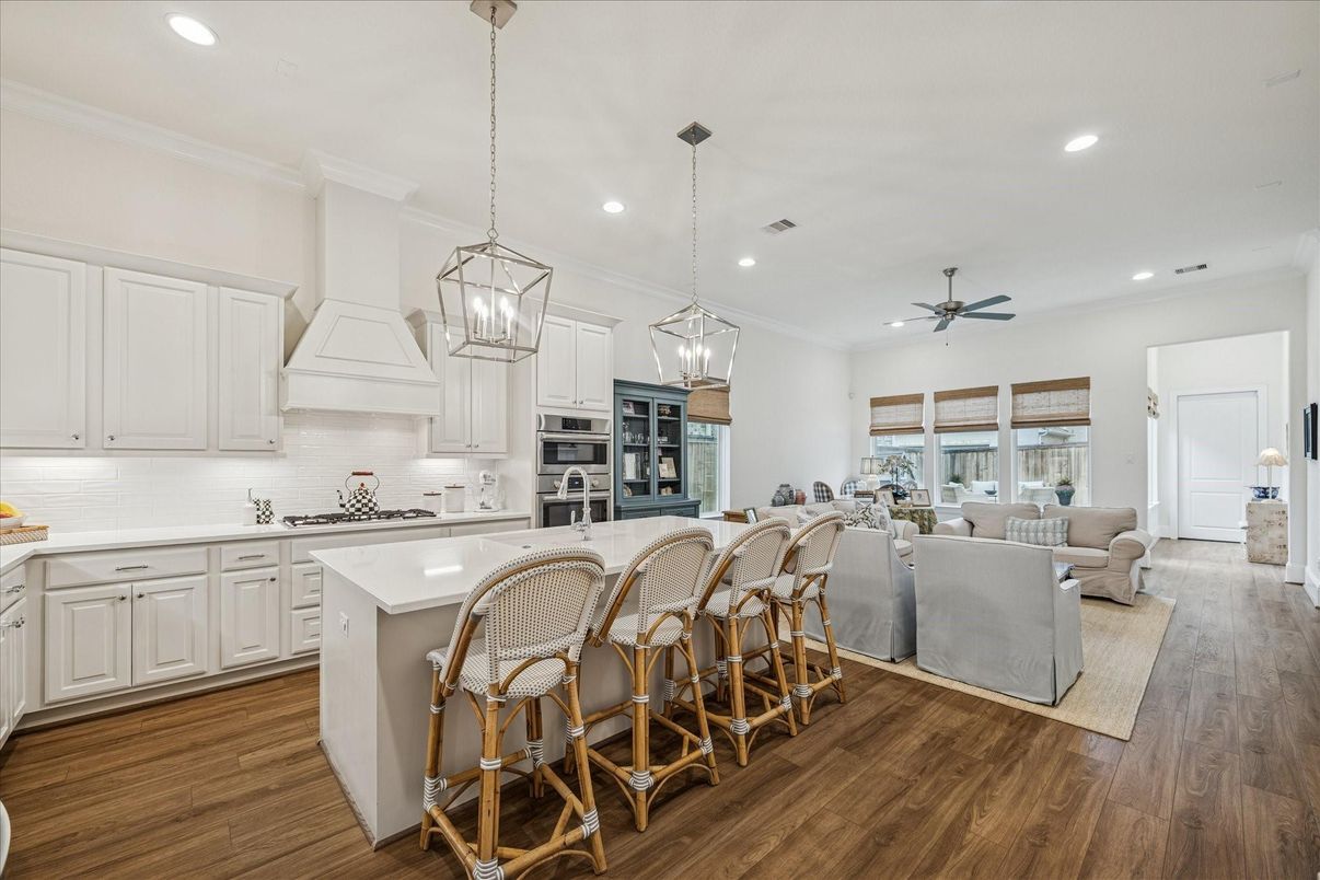 Interior, Kitchen, Living room, Pendant Lights, Recessed Lighting, Stainless Steel Appliances, Wood Texture Flooring
