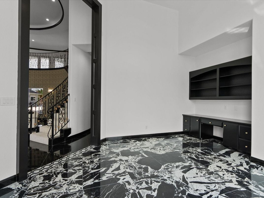 Interior, Recessed Lighting