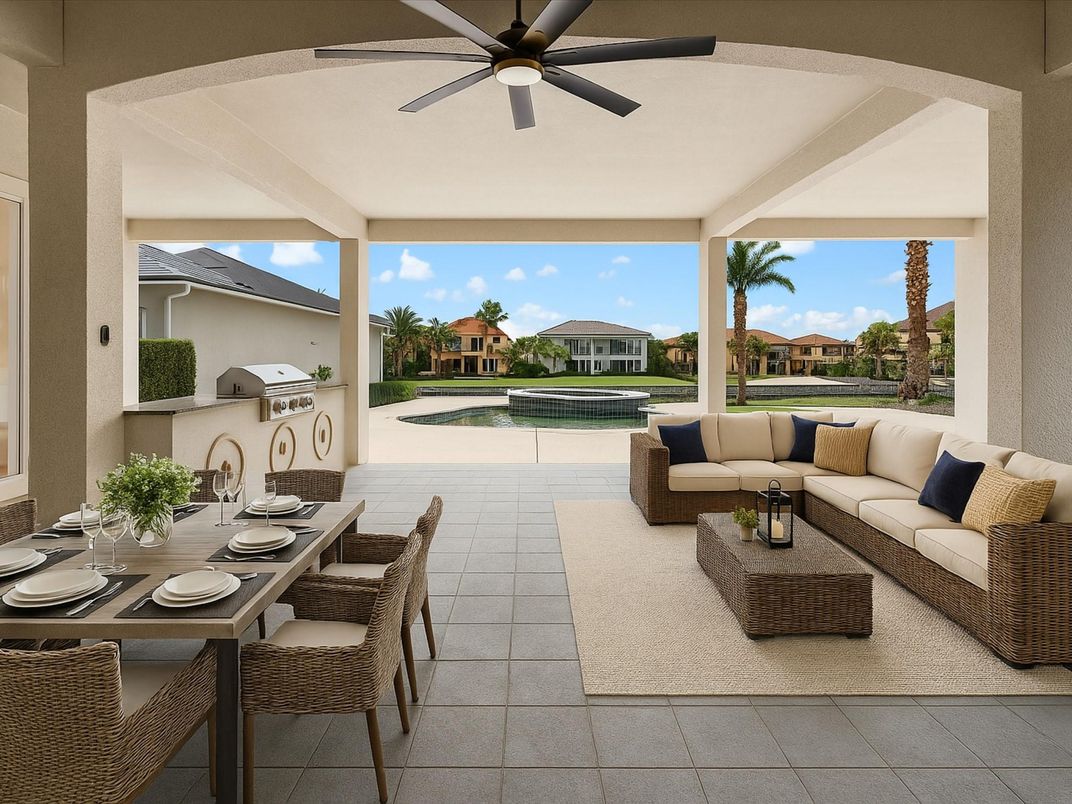 Exterior, Outdoor Kitchen, Pool