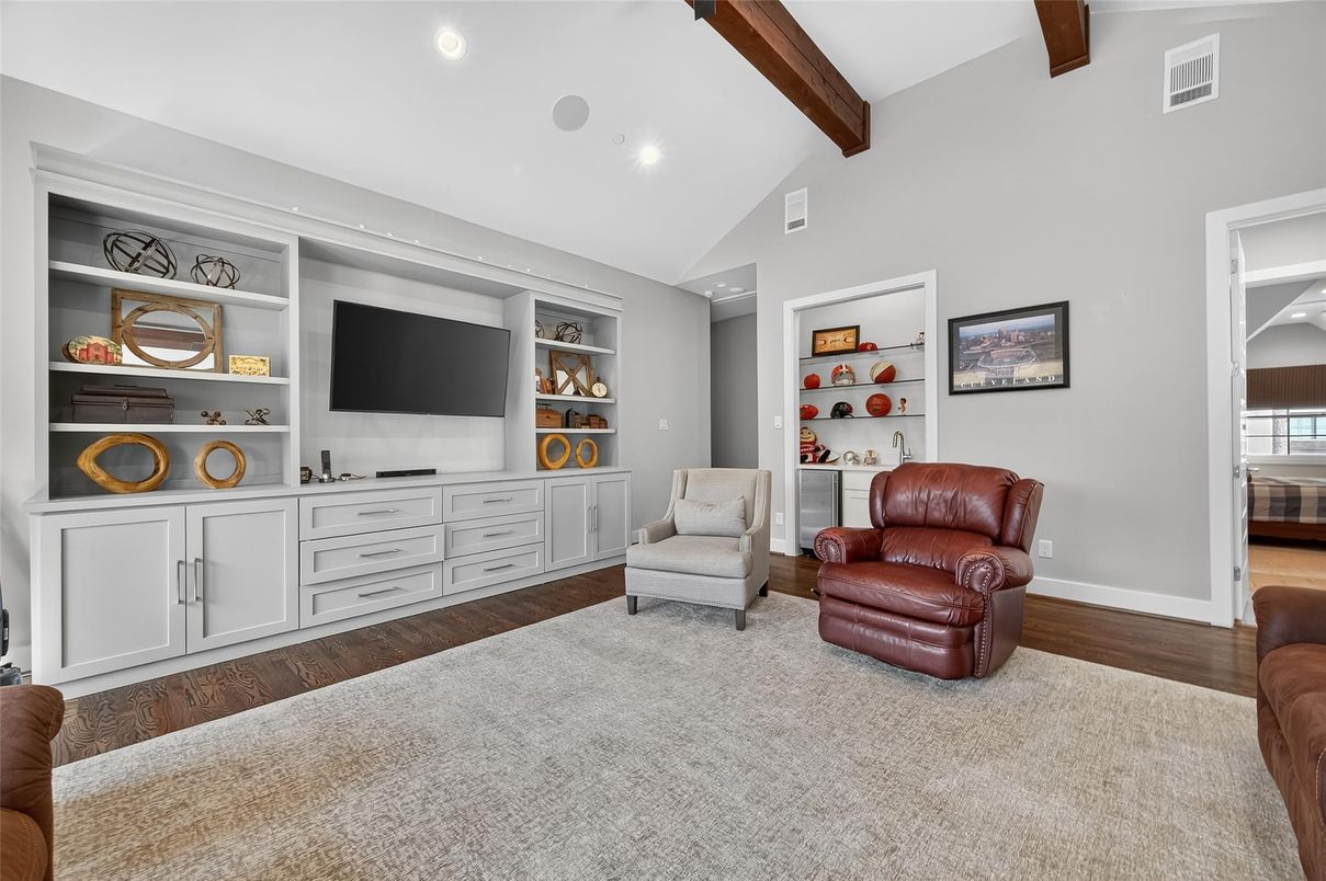 Interior, Recessed Lighting, Wooden Beams, Wood Texture Flooring
