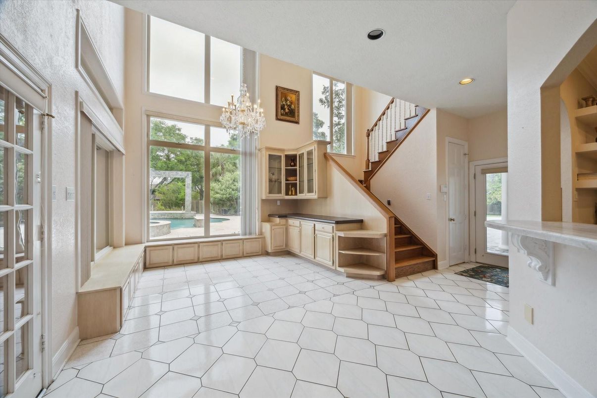 Chandelier, Interior, Marble, Recessed Lighting