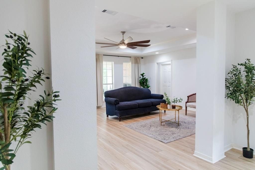 Interior, Living room, Recessed Lighting, Wood Texture Flooring