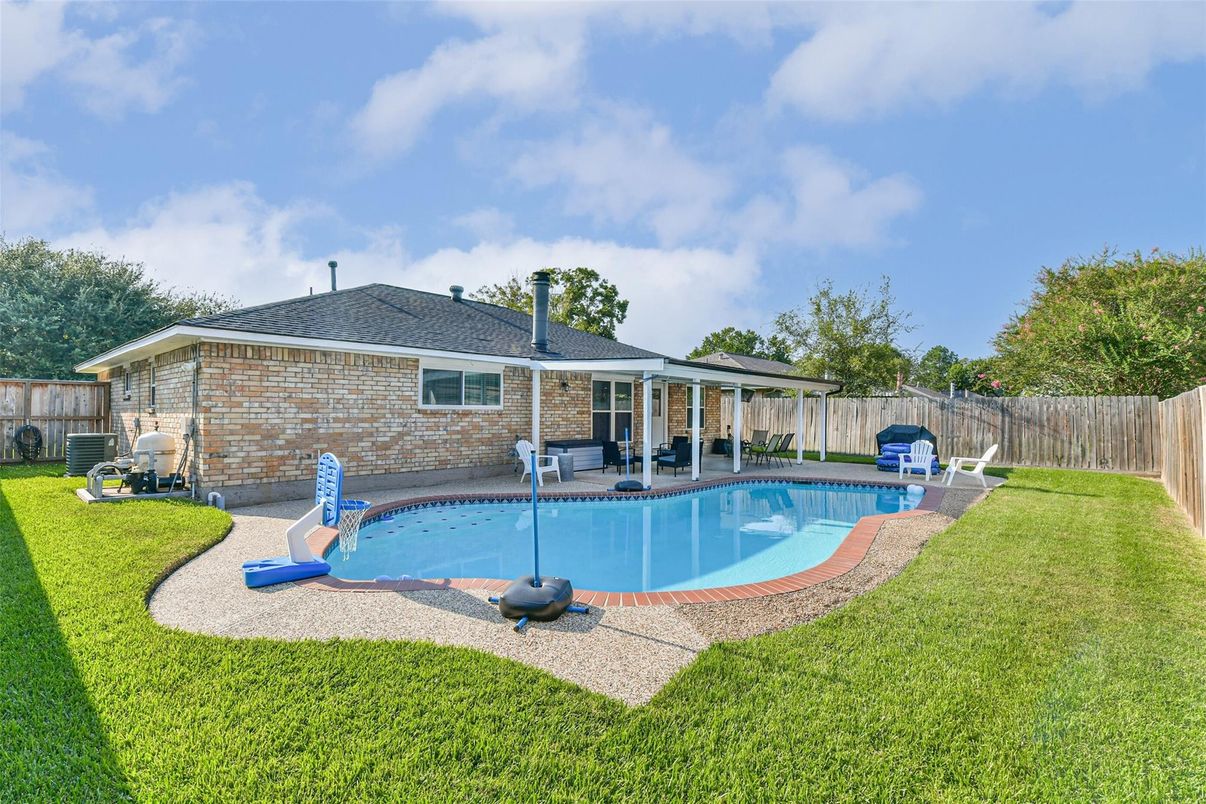 Backyard, Exterior, Pool