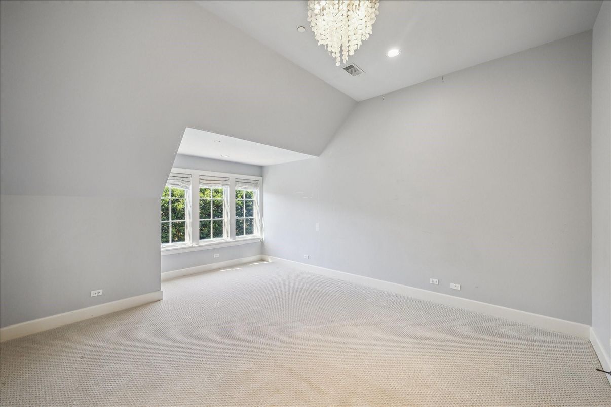 Chandelier, Empty room, Interior, Recessed Lighting