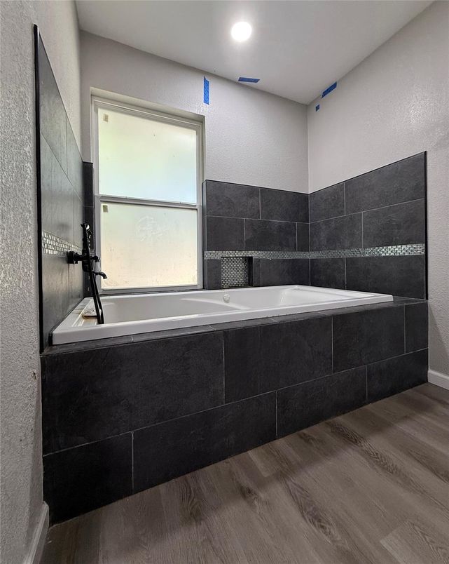 Bathroom, Interior, Recessed Lighting, Wood Texture Flooring
