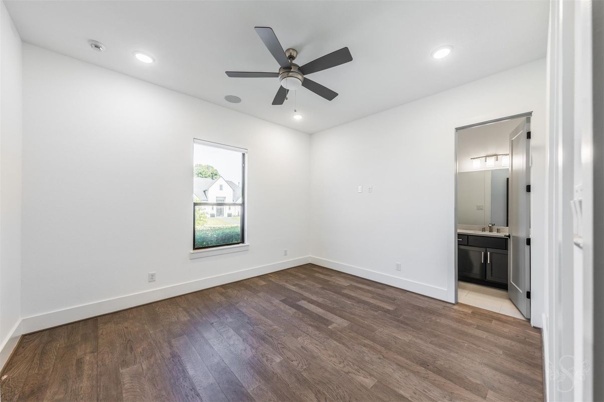 Bathroom, Empty room, Interior, Recessed Lighting, Wood Texture Flooring