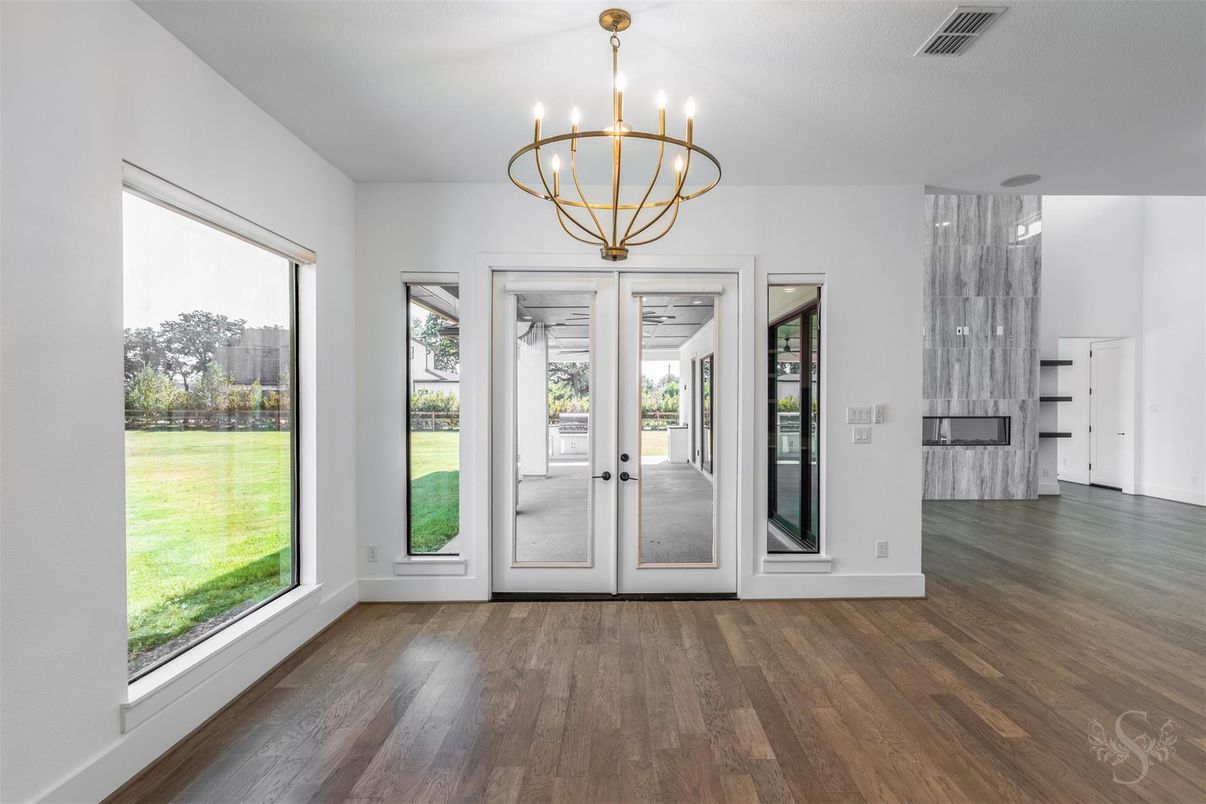 Chandelier, Interior, Wood Texture Flooring