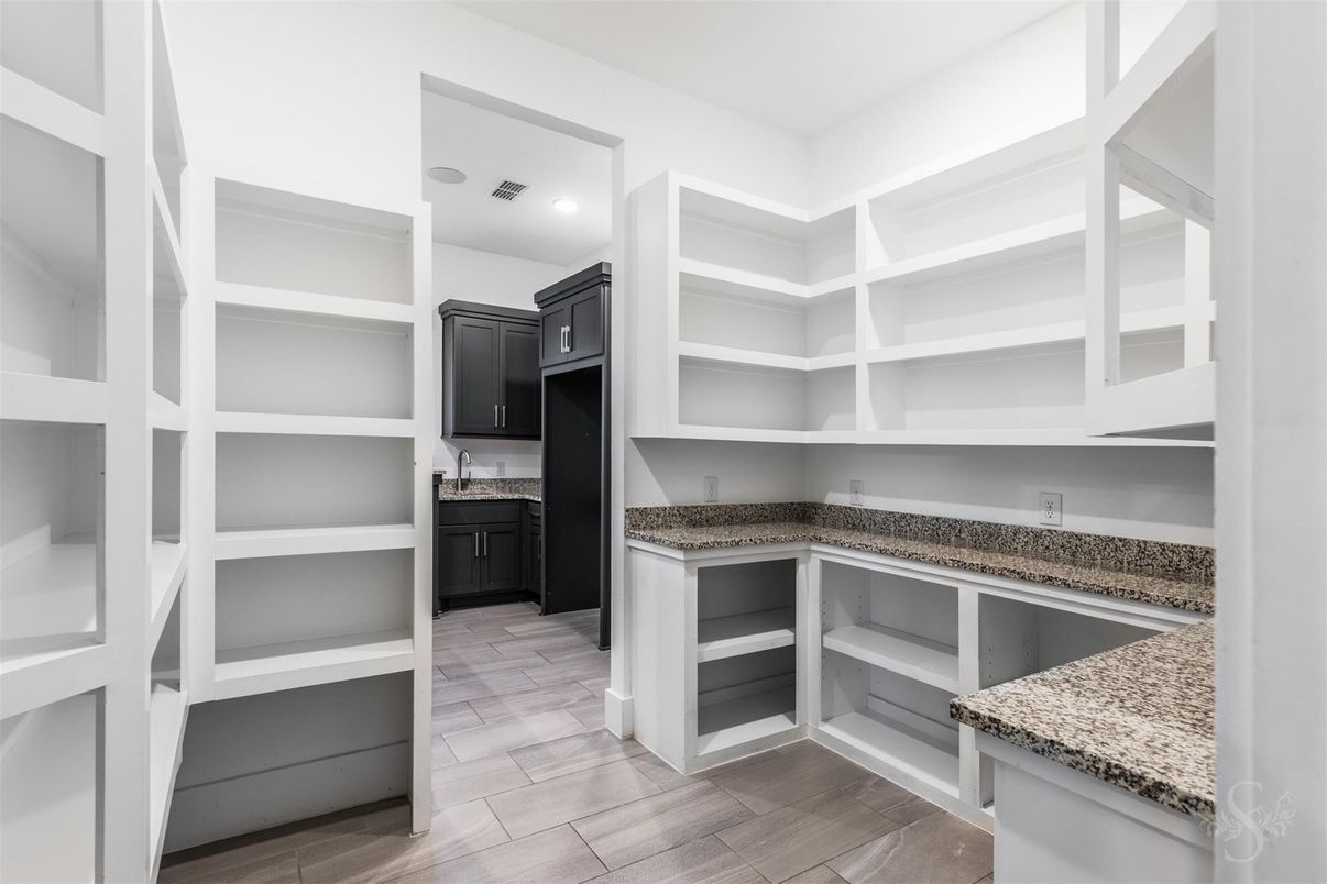 Interior, Recessed Lighting, Walk-in Closets, Wood Texture Flooring