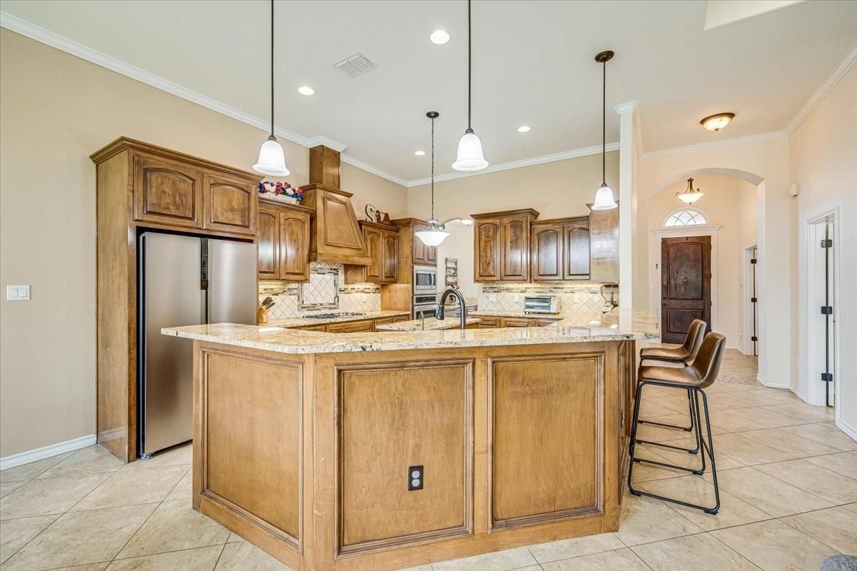Interior, Kitchen, Pendant Lights, Recessed Lighting, Stainless Steel Appliances