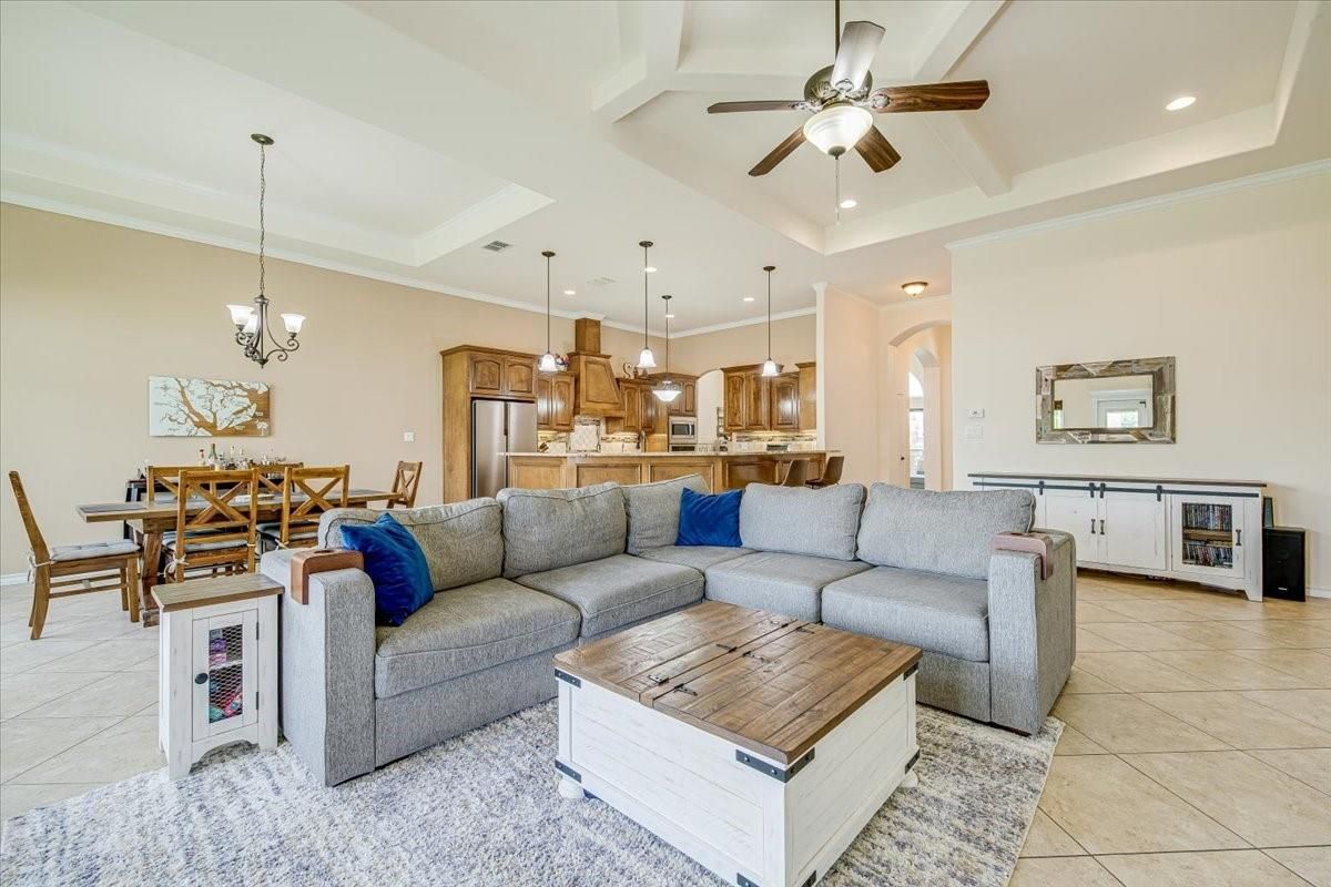 Chandelier, Dining room, Interior, Kitchen, Living room, Pendant Lights, Recessed Lighting, Stainless Steel Appliances