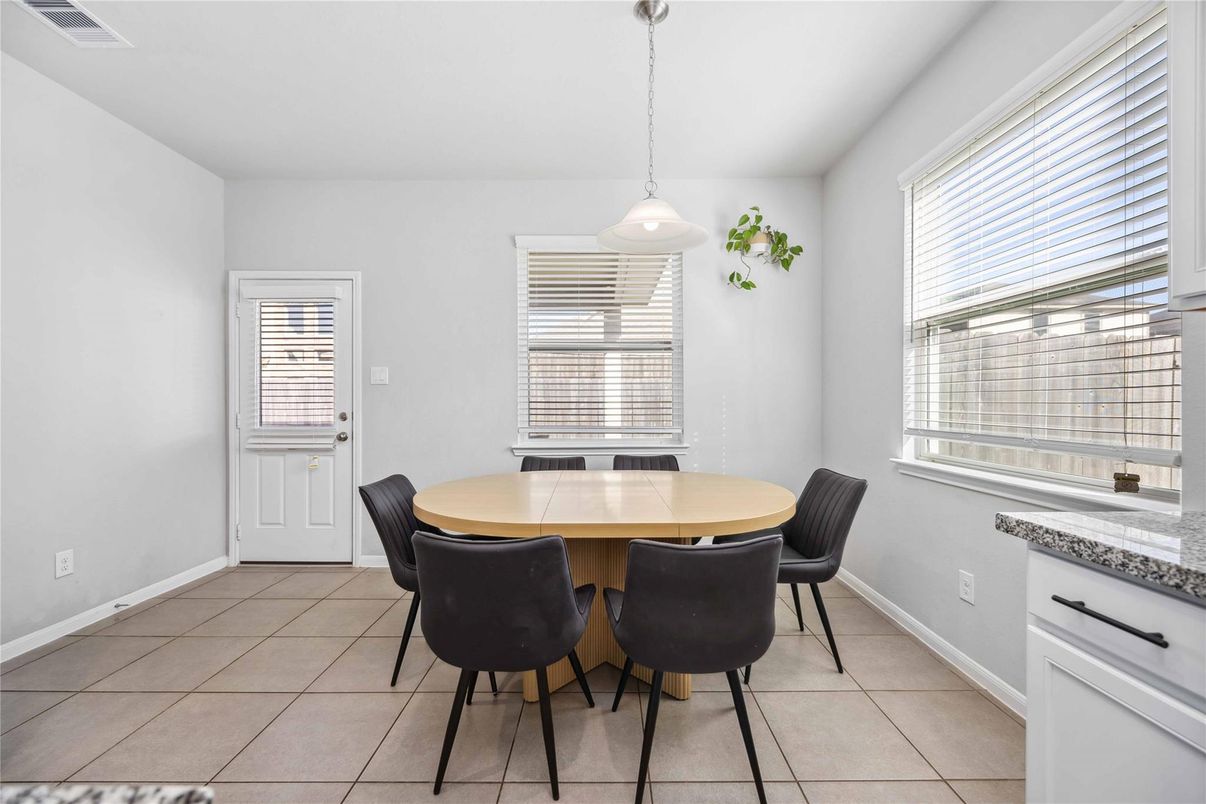 Dining room, Interior, Pendant Lights